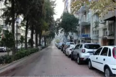Şehrin sessizliğinde okunan salalar yankılandı