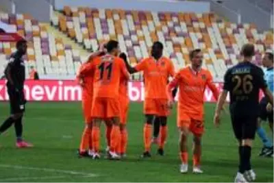 Süper Lig: Yeni Malatyaspor: 0 M.Başakşehir: 1 (İlk yarı)