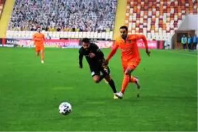 Süper Lig: Yeni Malatyaspor: 0 M.Başakşehir: 1 (İlk yarı)