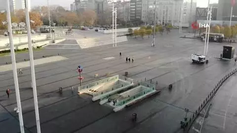 Taksim Meydanı boş kaldı Taksim Meydanı boş kaldı