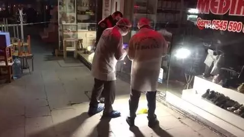 Son dakika haberi... Yalova'daki silahlı saldırıyla ilgili 7 kişine gözaltına alındı Son dakika haberi... Yalova'daki silahlı saldırıyla ilgili 7 kişine gözaltına alındı