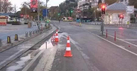 Kısıtlamanın ikinci gününde meydanlar ve yollar boş kaldı