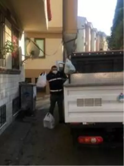 Osmangazi zabıtasından karantinadaki ailelere alışveriş desteği Osmangazi zabıtasından karantinadaki ailelere alışveriş desteği