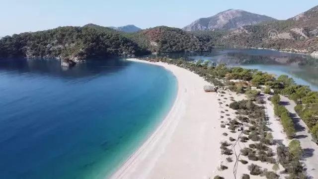 Sahiller ve caddeler boş kaldı Drone Güncel