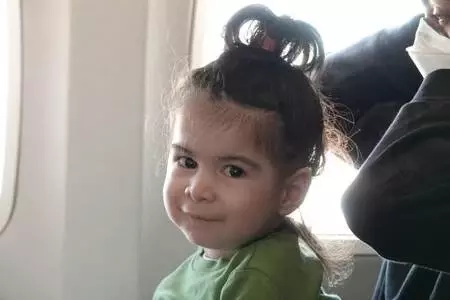 ABD'ye giden SMA hastası Demir Ali için uçakta duygulandıran anons ABD'ye giden SMA hastası Demir Ali için uçakta duygulandıran anons