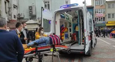 Edirne'de silahlı kavga: 1 yaralı, 3 gözaltı Edirne'de silahlı kavga: 1 yaralı, 3 gözaltı
