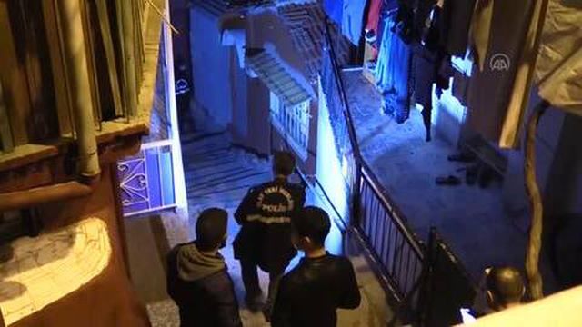 Son dakika... Eşi tarafından bıçaklanan kadın hayatını kaybetti