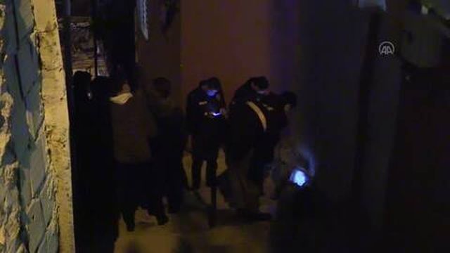 Son dakika... Eşi tarafından bıçaklanan kadın hayatını kaybetti