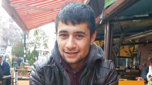 Eşini 6 yerinden bıçaklayan cani koca cesedi yatak odasında halıya sararak gizlemeye çalıştı