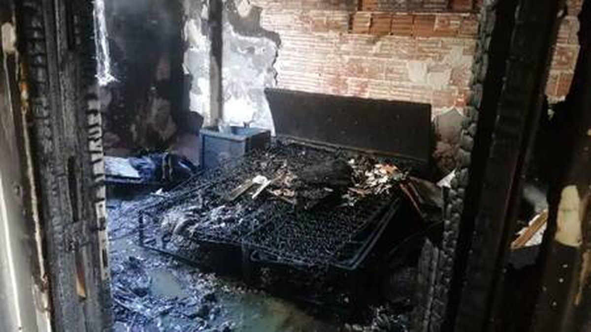 Kocaeli'de 4 katlı binada yangın; mahsur kalan 11 kişi kurtarıldı
