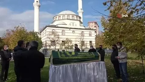 Mahmut Sami Ramazanoğlu'nun son halifelerinden, Erenköylü Hacı Hikmet Tuzkaya toprağa verildi