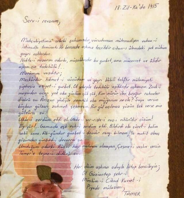 Oyuncu Tamer Karadağlı'nın 25 yıl önce yazdığı Osmanlıca asker mektubu sosyal medyada büyük ilgi gördü