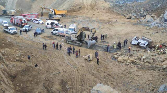 Son Dakika! Arnavutköy'de taş ocağında meydana gelen göçükte 1 işçi hayatını kaybetti, 1 işçi yaralandı