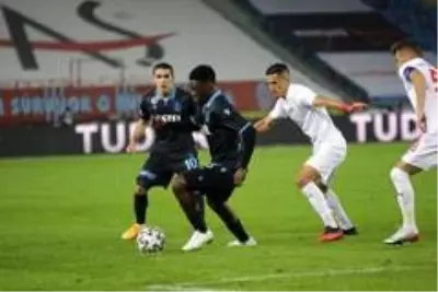 Süper Lig: Trabzonspor: 1 - DG Sivasspor: 0 (İlk yarı) Süper Lig: Trabzonspor: 1 - DG Sivasspor: 0 (İlk yarı)