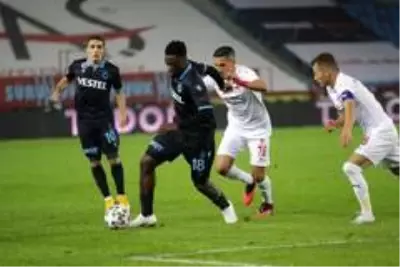 Süper Lig: Trabzonspor: 1 - DG Sivasspor: 0 (İlk yarı) Süper Lig: Trabzonspor: 1 - DG Sivasspor: 0 (İlk yarı)