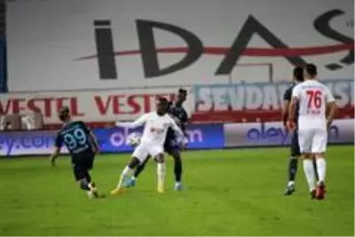 Süper Lig: Trabzonspor: 1 - DG Sivasspor: 0 (İlk yarı) Süper Lig: Trabzonspor: 1 - DG Sivasspor: 0 (İlk yarı)