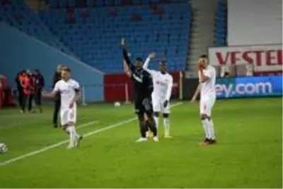 Süper Lig: Trabzonspor: 1 - DG Sivasspor: 0 (İlk yarı) Süper Lig: Trabzonspor: 1 - DG Sivasspor: 0 (İlk yarı)