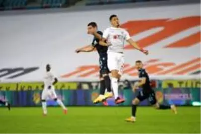 Süper Lig: Trabzonspor: 1 - DG Sivasspor: 0 (İlk yarı) Süper Lig: Trabzonspor: 1 - DG Sivasspor: 0 (İlk yarı)