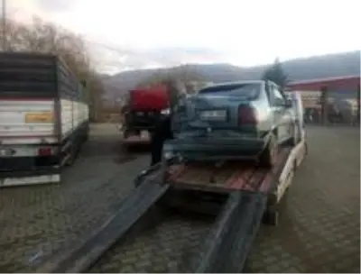 - Isparta'da 2 otomobilin çarpıştığı kaza güvenlik kameralarına yansıdı - Isparta'da 2 otomobilin çarpıştığı kaza güvenlik kameralarına yansıdı