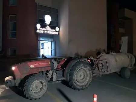 Çiftlik evinde alıkoyup parasını istediler, yakalandılar Çiftlik evinde alıkoyup parasını istediler, yakalandılar
