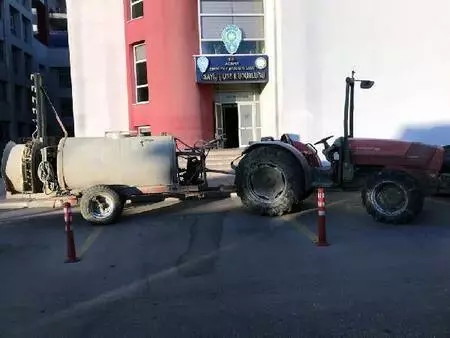 Çiftlik evinde alıkoyup parasını istediler, yakalandılar Çiftlik evinde alıkoyup parasını istediler, yakalandılar