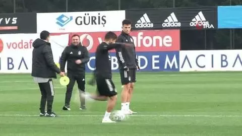 Beşiktaş 2 eksikle hazırlıklarını sürdürdü Beşiktaş 2 eksikle hazırlıklarını sürdürdü