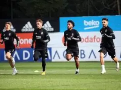 Beşiktaş 2 eksikle hazırlıklarını sürdürdü