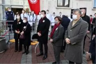 - Covid-19 nedeniyle hayatını kaybeden doktor Erdem için anma töreni - Covid-19 nedeniyle hayatını kaybeden doktor Erdem için anma töreni