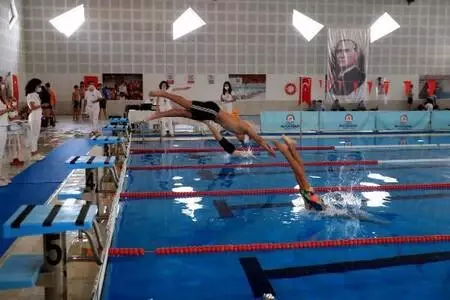 Denizli yüzmede 3 şampiyonaya ev sahipliği yapıyor Denizli yüzmede 3 şampiyonaya ev sahipliği yapıyor