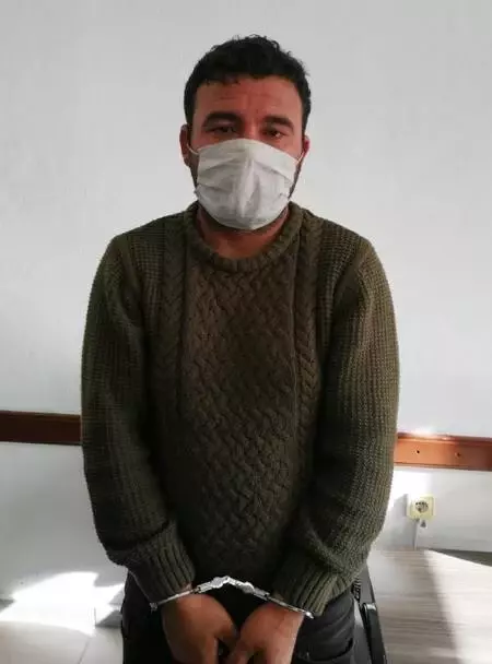 Son dakika haberi! Eşini bıçakla öldüren şüpheli ormanda yakalandı Son dakika haberi! Eşini bıçakla öldüren şüpheli ormanda yakalandı