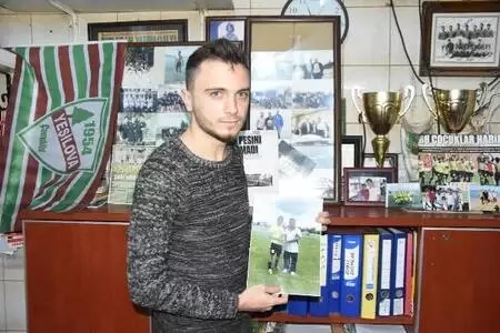 İzmir depreminde hayatını kaybeden futbolcu unutulmadı İzmir depreminde hayatını kaybeden futbolcu unutulmadı