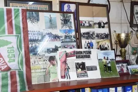 İzmir depreminde hayatını kaybeden futbolcu unutulmadı İzmir depreminde hayatını kaybeden futbolcu unutulmadı