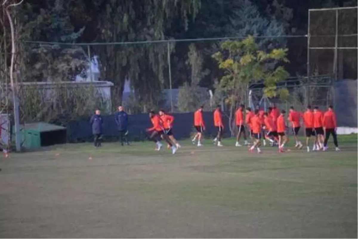 Ömer Erdoğan: Erzurumspor maçını kazanarak seri yakalamak istiyoruz