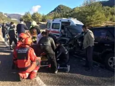 - Seydikemer'de trafik kazası: 1 yaralı - Seydikemer'de trafik kazası: 1 yaralı