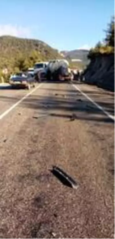 - Seydikemer'de trafik kazası: 1 yaralı - Seydikemer'de trafik kazası: 1 yaralı