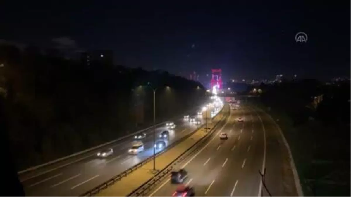 Sokağa çıkma kısıtlaması öncesi yaşanan hareketlilik yerini sessizliğe bıraktı