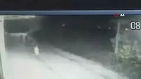 TMO deposundan 15 çuval fındığı böyle çaldılar TMO deposundan 15 çuval fındığı böyle çaldılar