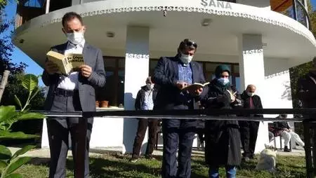 'Karadeniz taka'sı gibi kütüphane 'Karadeniz taka'sı gibi kütüphane