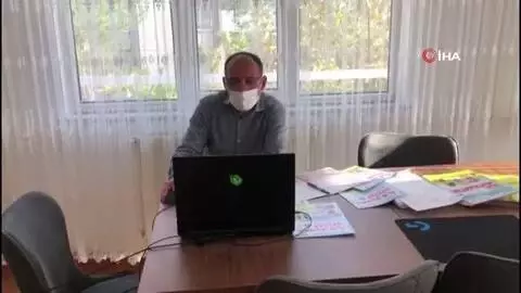 Virüs 22 yıllık öğretmenin eğitim aşkını engelleyemedi Virüs 22 yıllık öğretmenin eğitim aşkını engelleyemedi