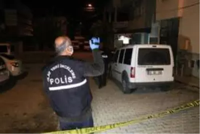 Son dakika haberi: Adana'da silahlı ve bıçaklı kavga: 1 ölü Son dakika haberi: Adana'da silahlı ve bıçaklı kavga: 1 ölü