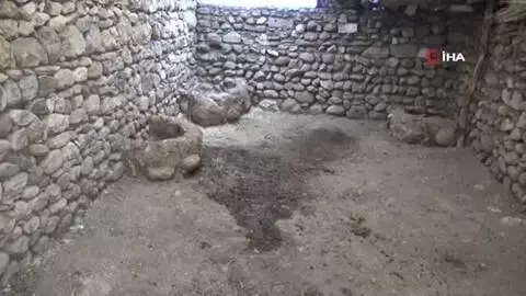 Aynı köyden 3 yılda 100 büyükbaş hayvan çalındı, ahırlar boş kaldı Aynı köyden 3 yılda 100 büyükbaş hayvan çalındı, ahırlar boş kaldı