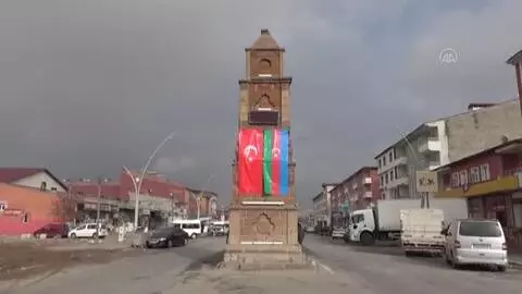 Çaldıran'da bir cadde ve sokağa 'Azerbaycan' ve 'Karabağ' isimleri verildi Çaldıran'da bir cadde ve sokağa 'Azerbaycan' ve 'Karabağ' isimleri verildi