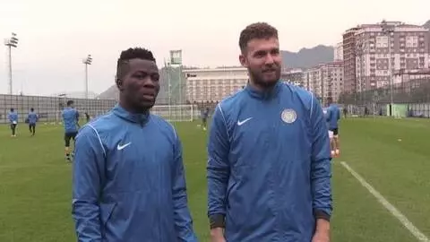 Çaykur Rizespor teknik ekibi ve futbolcularından ırkçılığa tepki Çaykur Rizespor teknik ekibi ve futbolcularından ırkçılığa tepki
