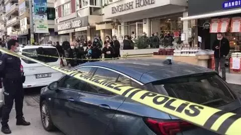 Son Dakika | İzmir'de bir kişi eski eşini tabancayla öldürdü Son Dakika | İzmir'de bir kişi eski eşini tabancayla öldürdü