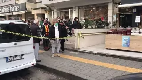Son Dakika | İzmir'de bir kişi eski eşini tabancayla öldürdü Son Dakika | İzmir'de bir kişi eski eşini tabancayla öldürdü