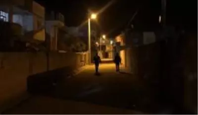 Gece bekçileri Suriye sınırında drone ile uyuşturucu avına çıktı Gece bekçileri Suriye sınırında drone ile uyuşturucu avına çıktı