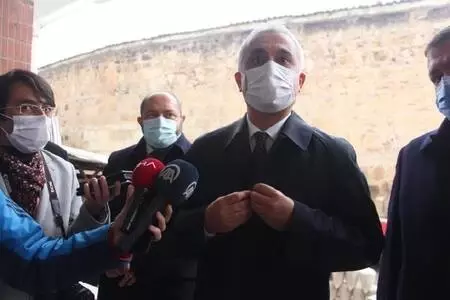 Kastamonu Valisi Çakır: Vakalarımızda düşüş bekliyoruz Kastamonu Valisi Çakır: Vakalarımızda düşüş bekliyoruz