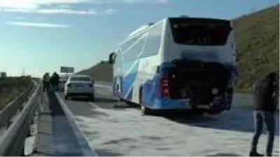 Kuzey Marmara Otoyolunda feci kaza: Tır ile otobüs çarpıştı, 3 kişi yaralandı Kuzey Marmara Otoyolunda feci kaza: Tır ile otobüs çarpıştı, 3 kişi yaralandı