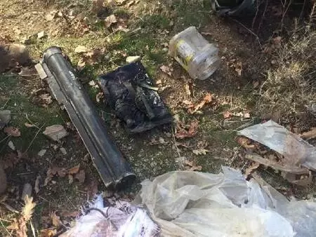 Mağarada PKK'nın lav silahı ve el bombaları bulundu Mağarada PKK'nın lav silahı ve el bombaları bulundu