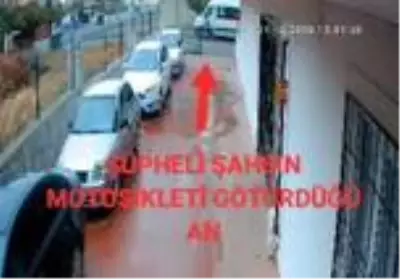 Son dakika... Motosiklet hırsızı güvenlik kamerasına yakalandı Son dakika... Motosiklet hırsızı güvenlik kamerasına yakalandı